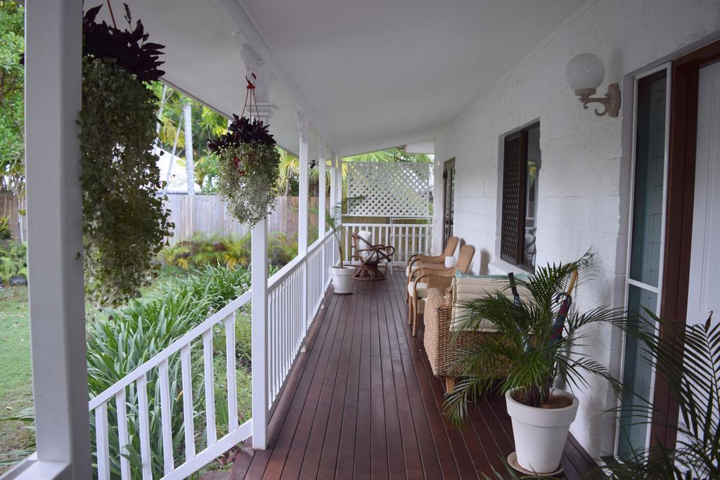 South Pacific Bed & Breakfast Кліфтон-Біч Екстер'єр фото